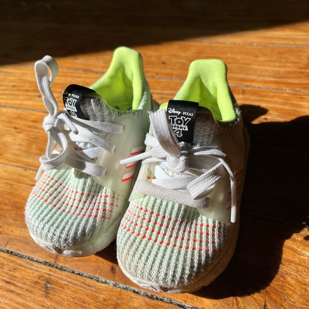 Disney Toy Story buzz sneakers